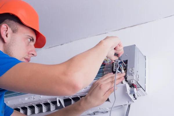 Quick Homeowner Checks for an AC That Suddenly Stops Cooling