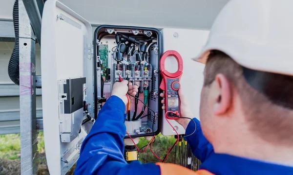 Finding Reliable Electrical Panel Replacement Services for Your Property